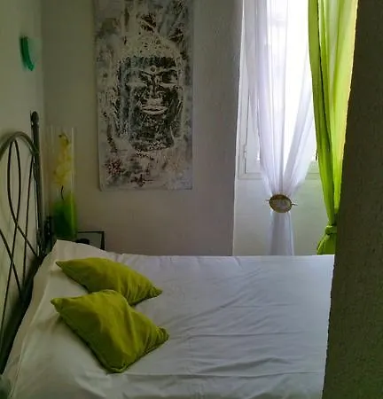Otel Du Theatre Salon-de-Provence